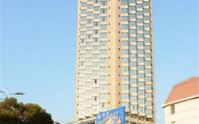 Ji Hotel Shanghai Chuansha Branch 3*